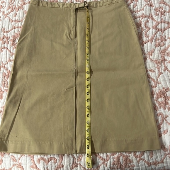 Limited khaki skirt with front slit - Picture 7 of 7